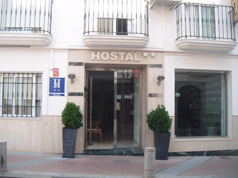 Hostal Apartamentos Abril Nerja Exterior foto